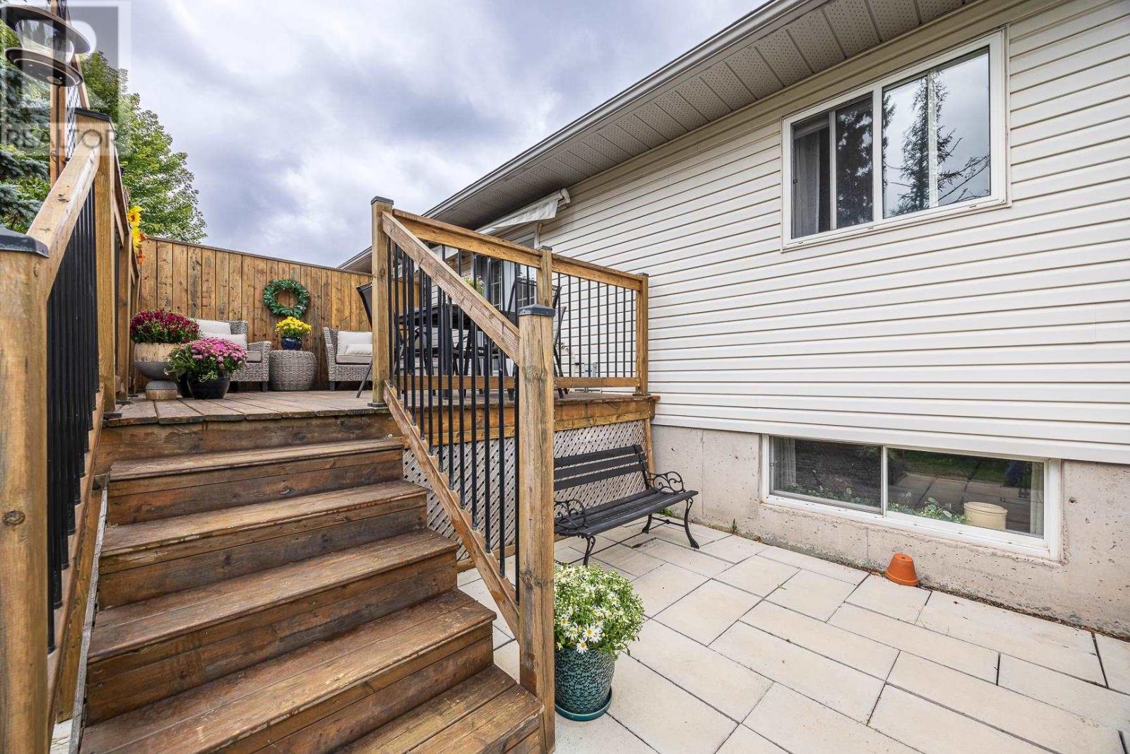 25 Village Ct, Sault Ste. Marie, ON