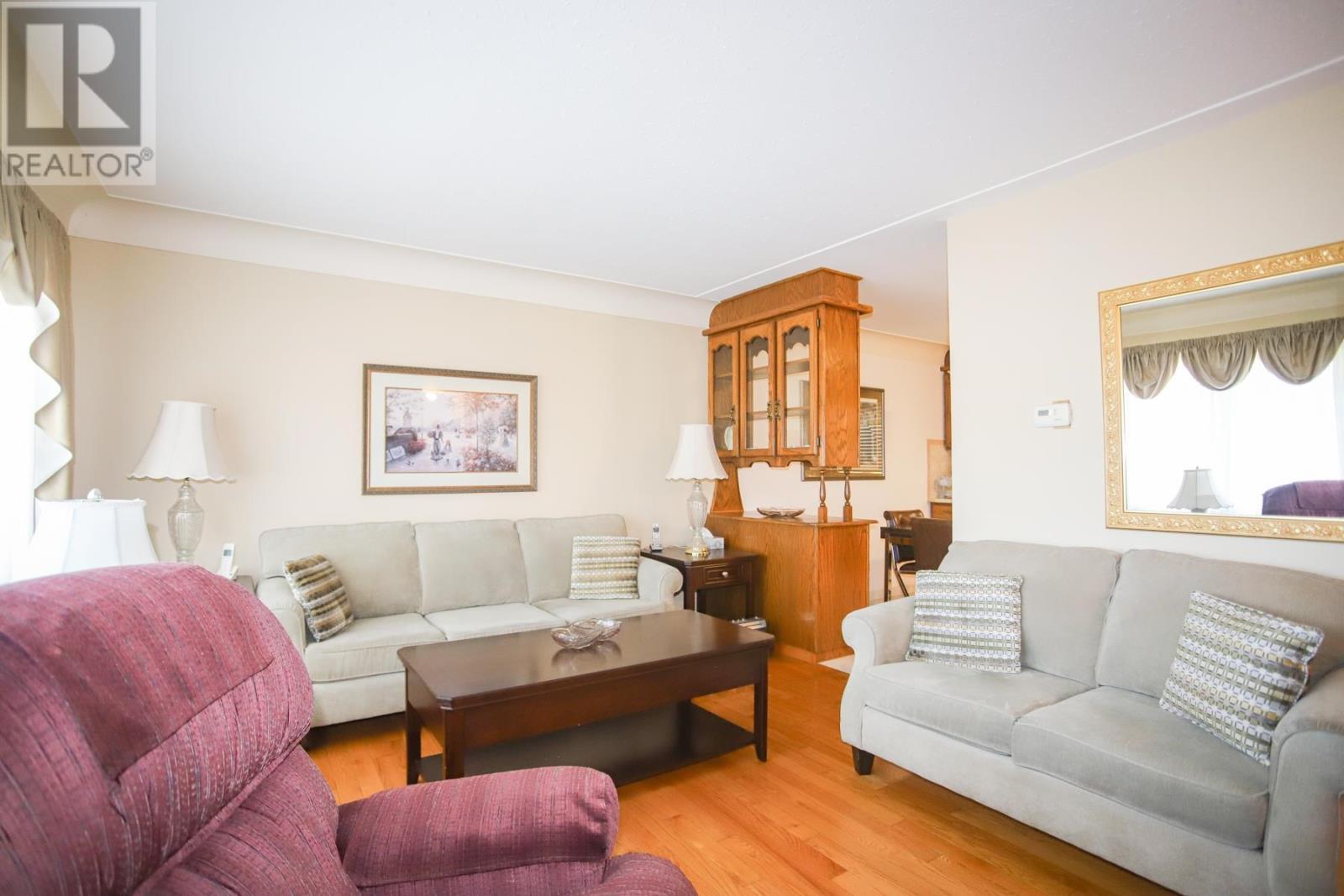 127 Ruth St, Sault Ste. Marie, ON