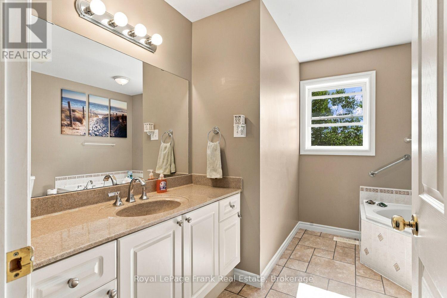 62 Cedartree Lane, Kawartha Lakes (Bobcaygeon), ON