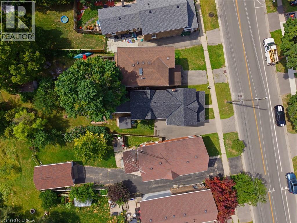 112 Grand River Avenue, Brantford, ON