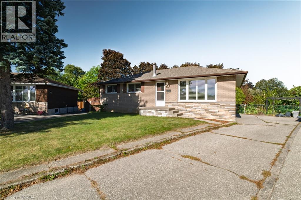 19 Gillrie Court, Brantford, ON