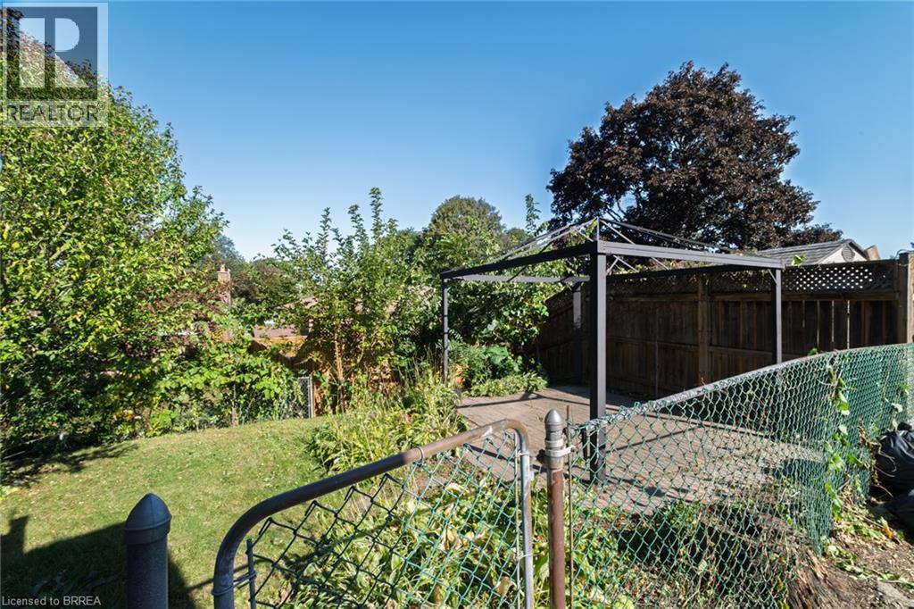 19 Gillrie Court, Brantford, ON