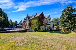 1249 Rockland Ave Victoria, BC V8V 3X3