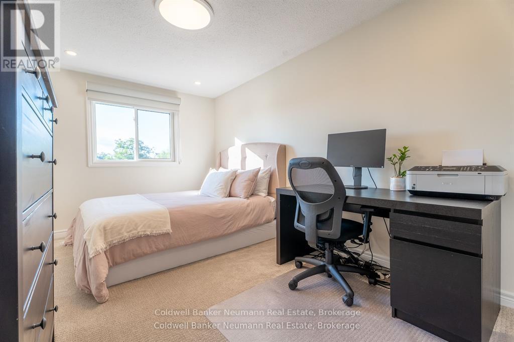 46 Darling Crescent, Guelph (Pineridge/Westminster Woods), ON