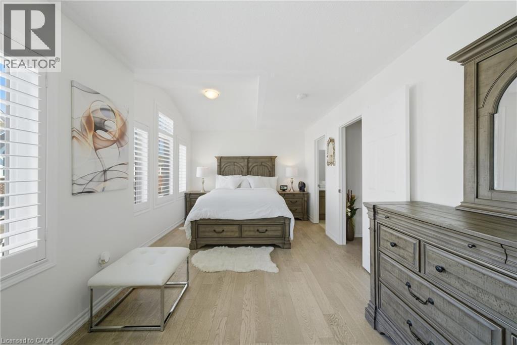 1222 Rose Way Unit# 11, Milton, ON