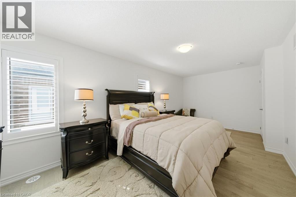 1222 Rose Way Unit# 11, Milton, ON
