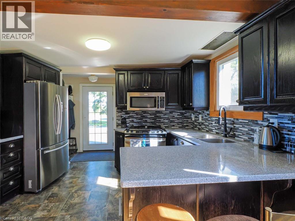 1635 Lakeshore Road, Clear Creek, ON