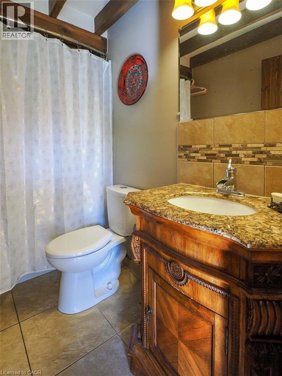 1635 Lakeshore Road, Clear Creek, ON