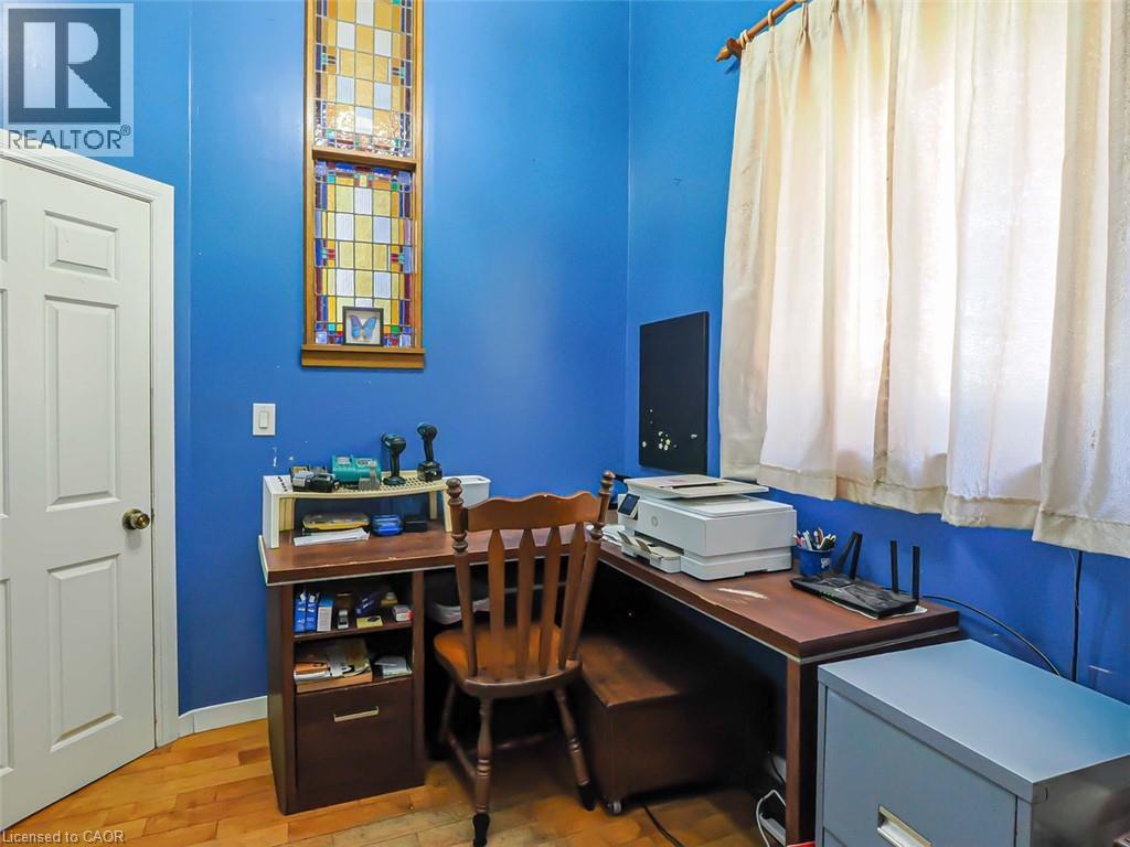 Main floor office - 1635 Lakeshore Road, Clear Creek, ON