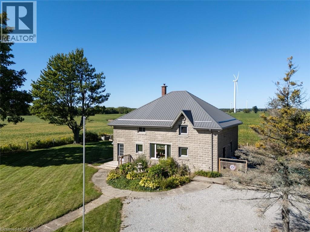 1635 Lakeshore Road, Clear Creek, ON