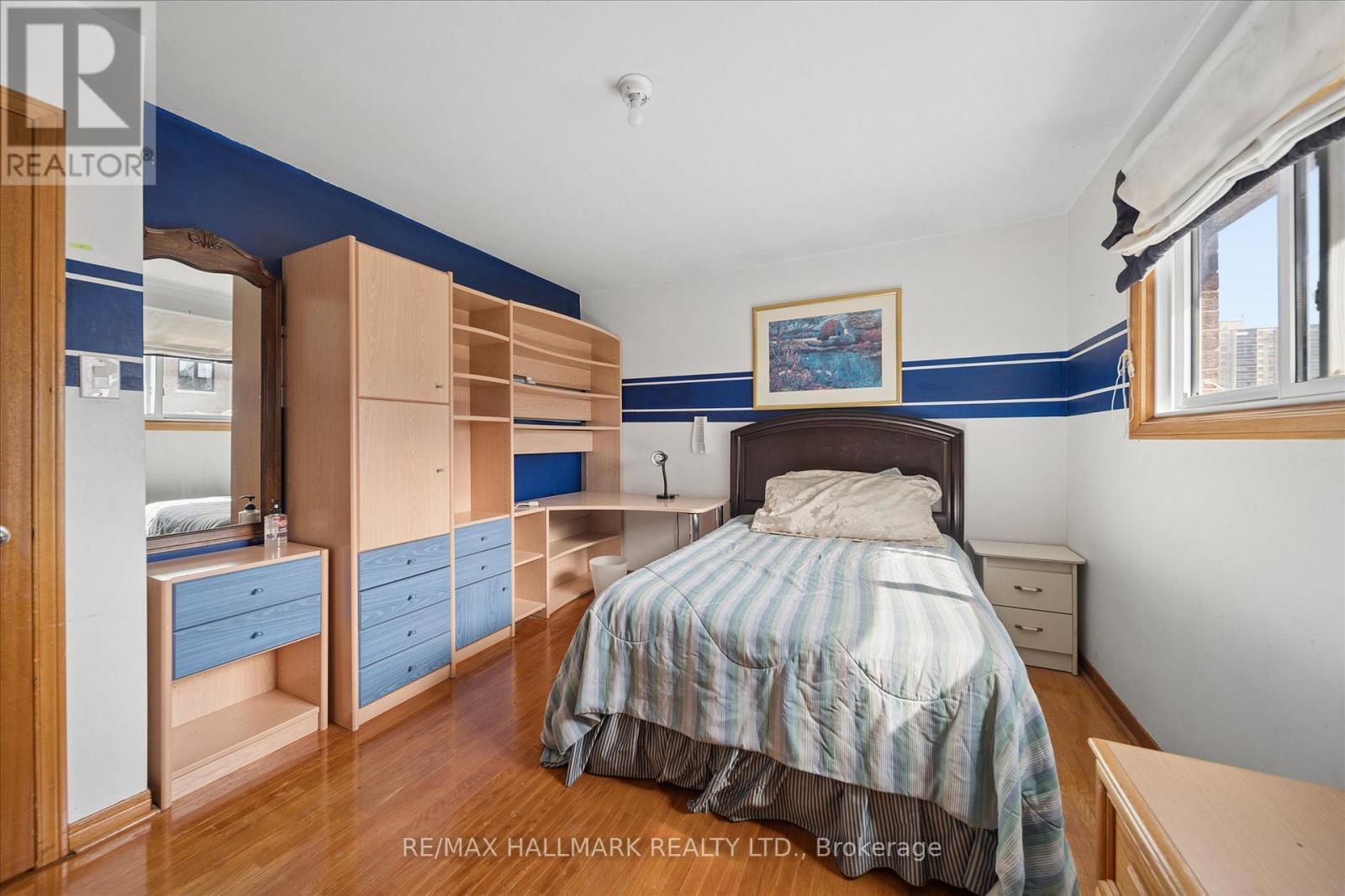 16 Ascolda Boulevard, Toronto, ON