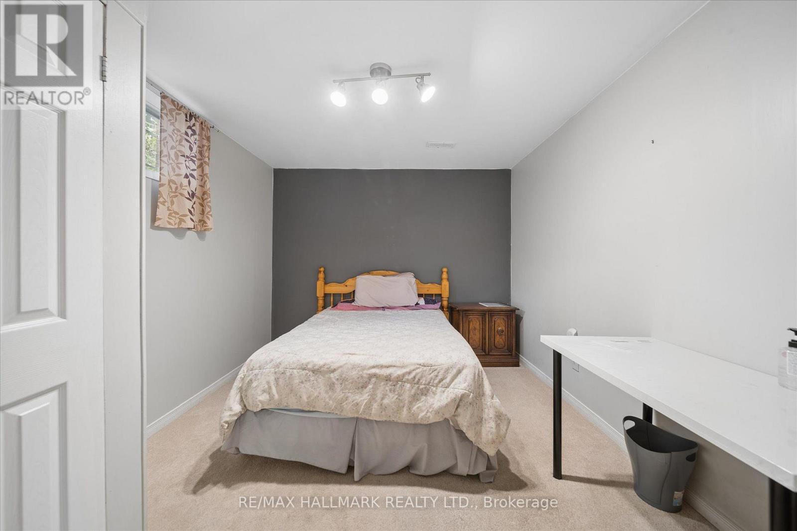 16 Ascolda Boulevard, Toronto, ON