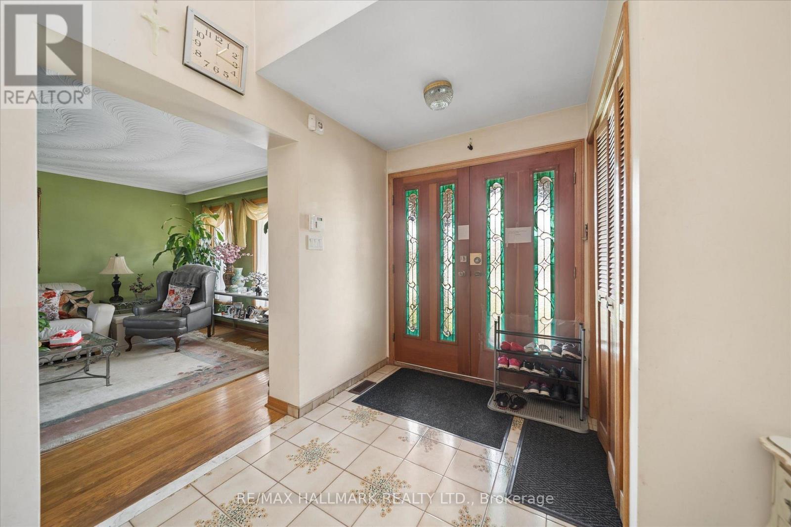 16 Ascolda Boulevard, Toronto, ON