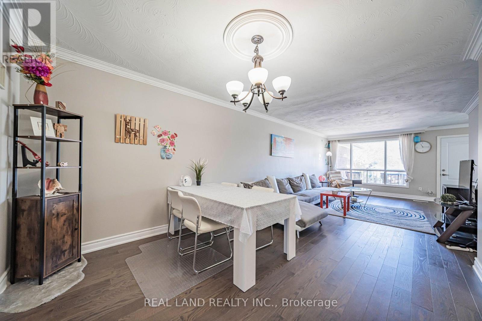 37 Pawnee Avenue, Toronto, ON