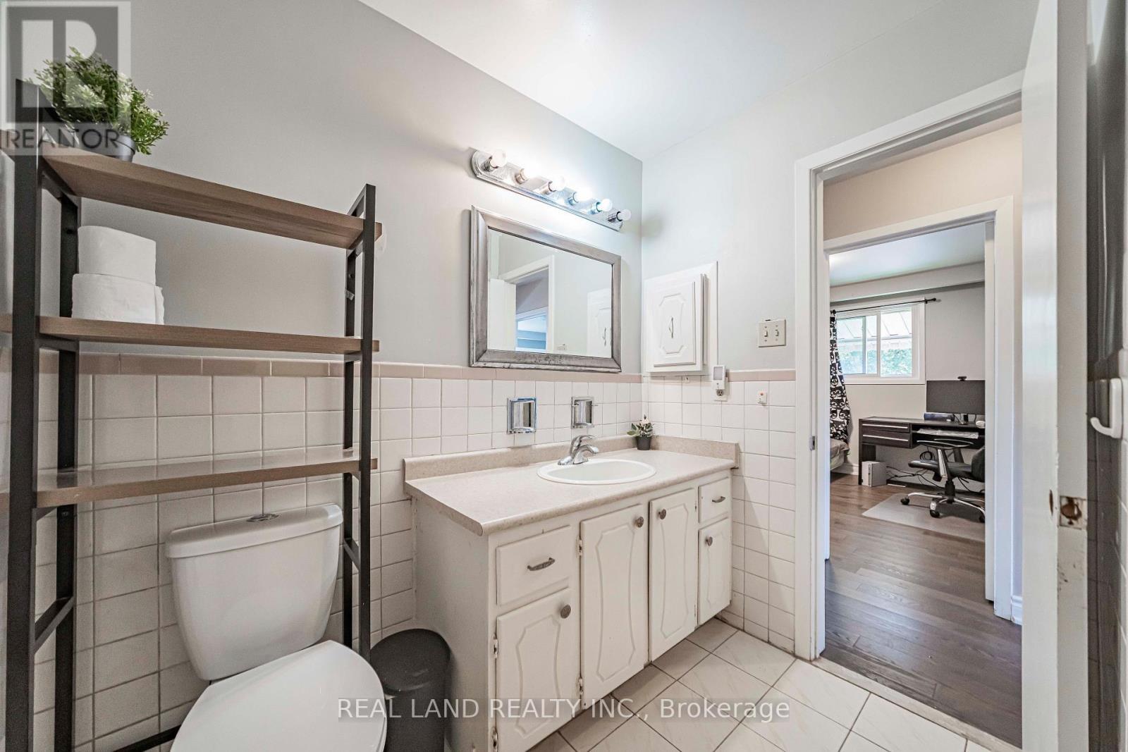 37 Pawnee Avenue, Toronto, ON