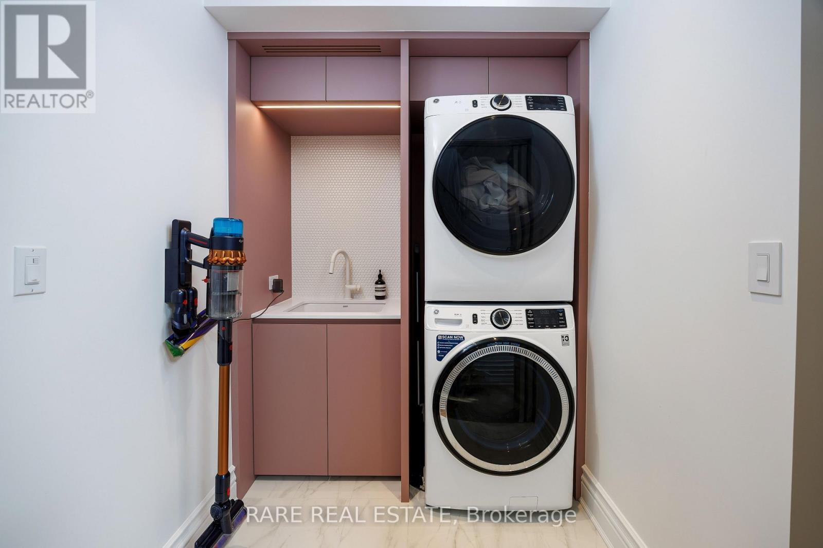 74 Summerhill Gardens, Toronto, ON