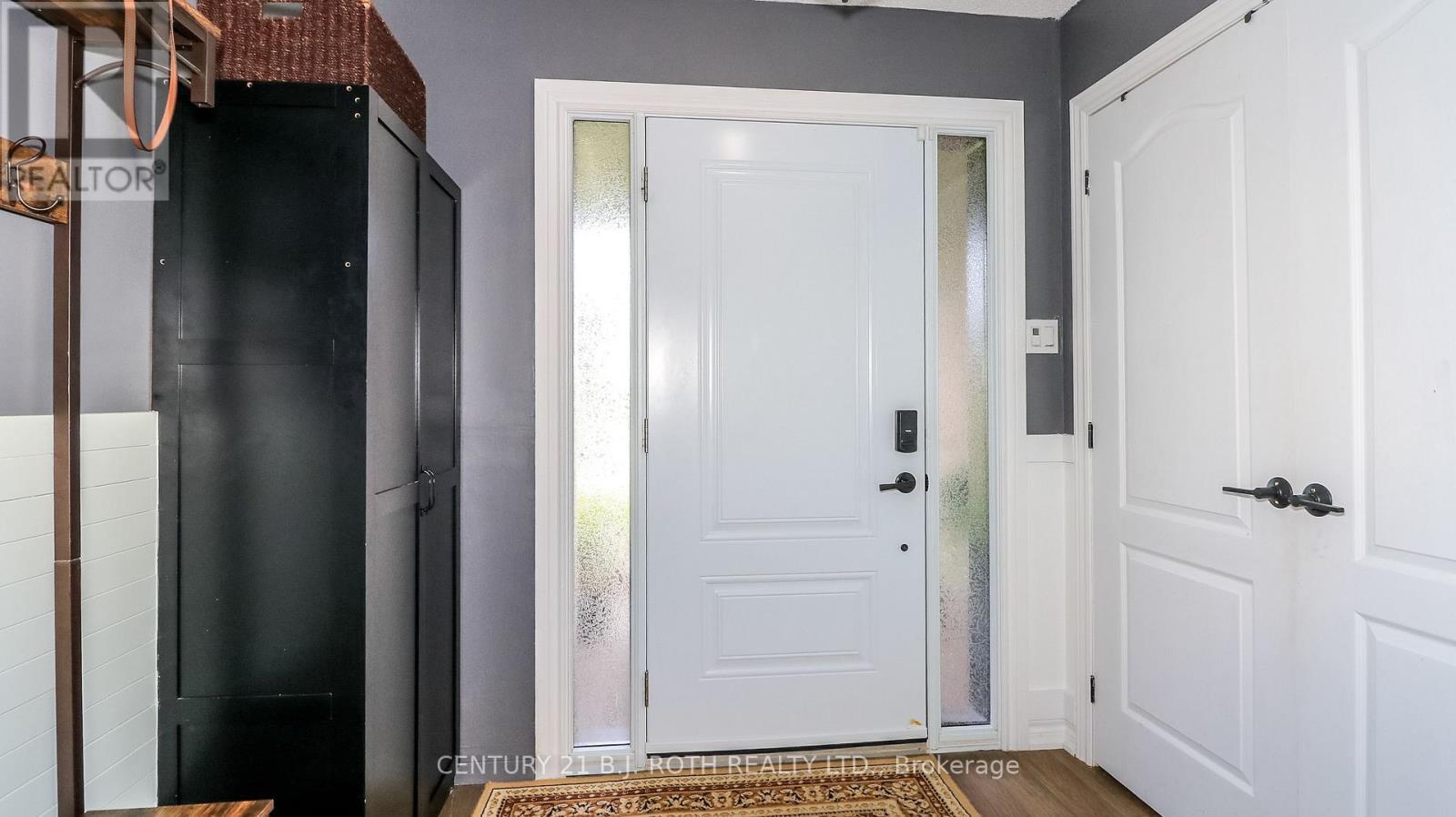 61 Barwick Drive W, Barrie, ON
