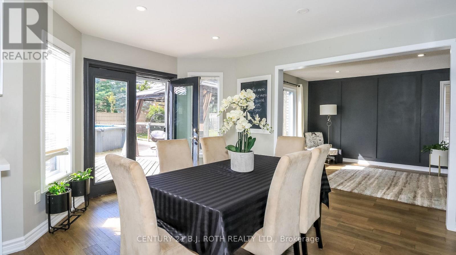 61 Barwick Drive W, Barrie, ON