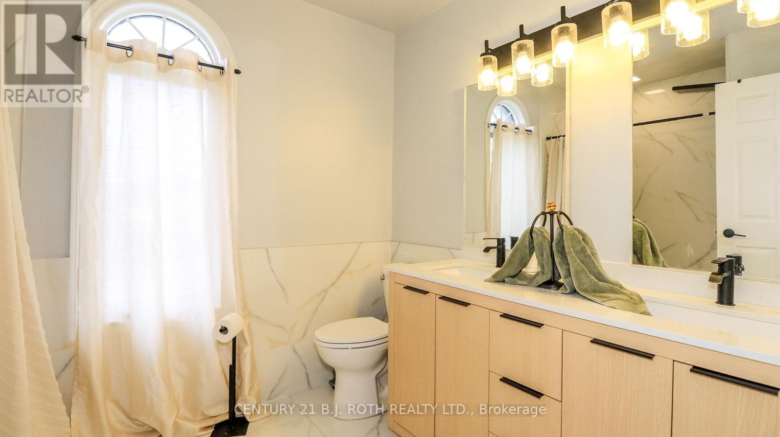 61 Barwick Drive W, Barrie, ON