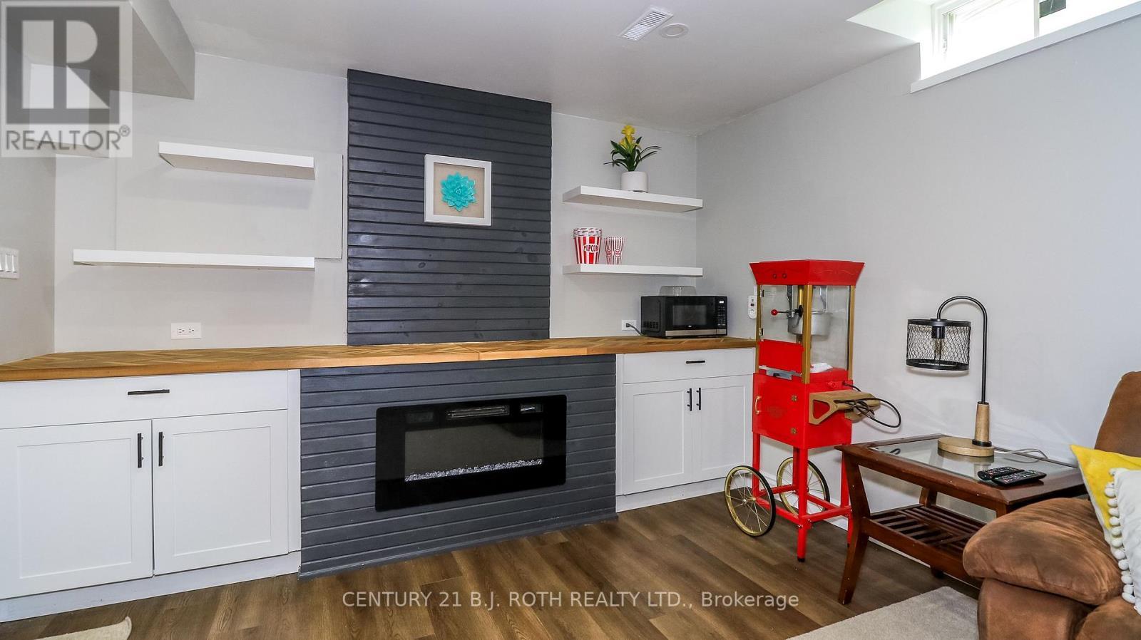 61 Barwick Drive W, Barrie, ON