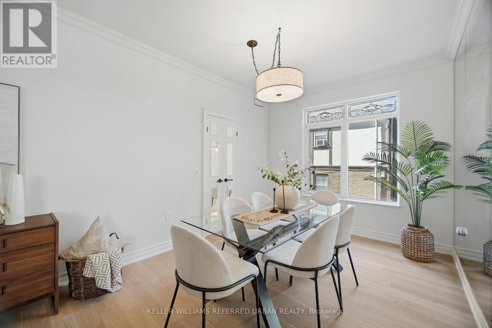 210 - 10 Old Mill Trail, Toronto, ON