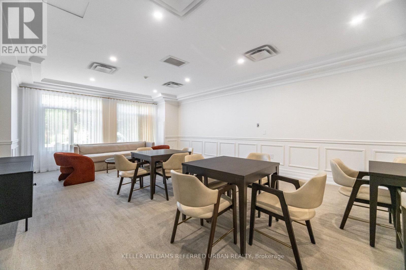 210 - 10 Old Mill Trail, Toronto, ON