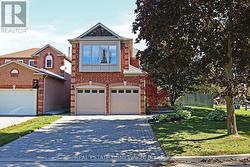3332 FORRESTDALE CIRCLE Mississauga, ON L5N 6X5