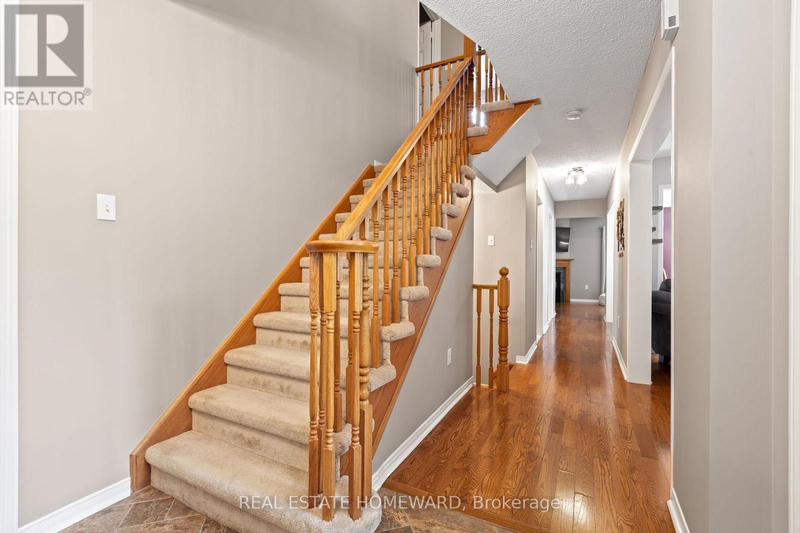 Foyer - 3332 Forrestdale Circle, Mississauga, ON