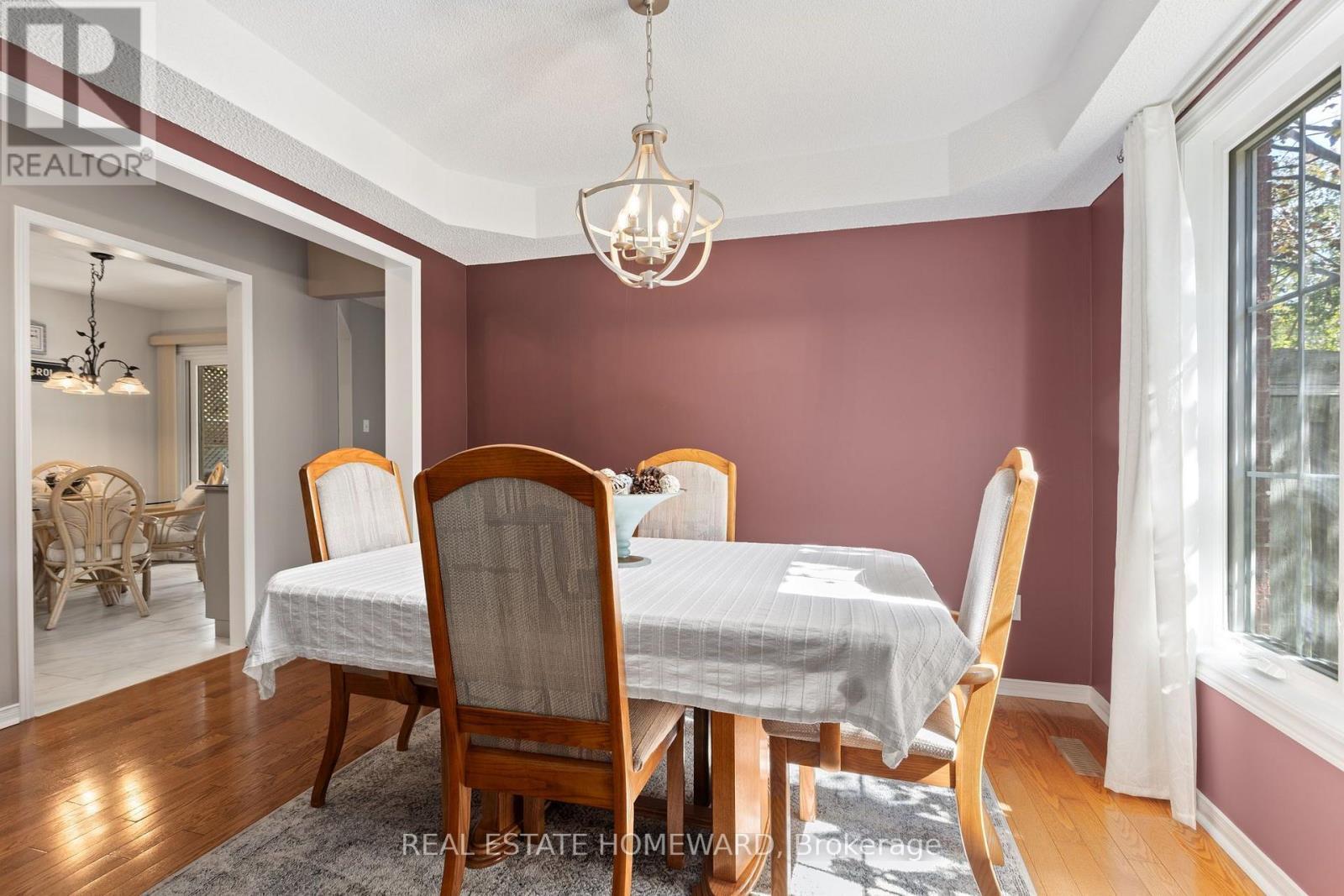 Dining room - 3332 Forrestdale Circle, Mississauga, ON