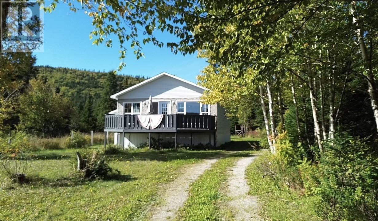 735 Lakeview Road, Spruce Brook, NL