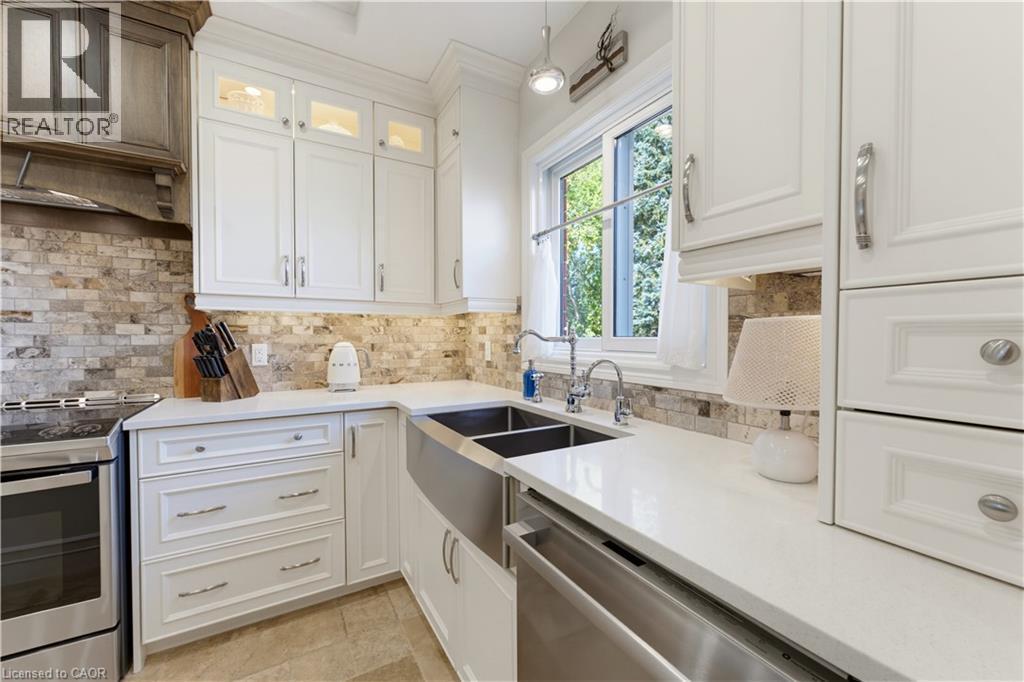 247 Fern Crescent, Waterloo, ON