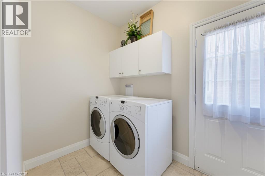 247 Fern Crescent, Waterloo, ON