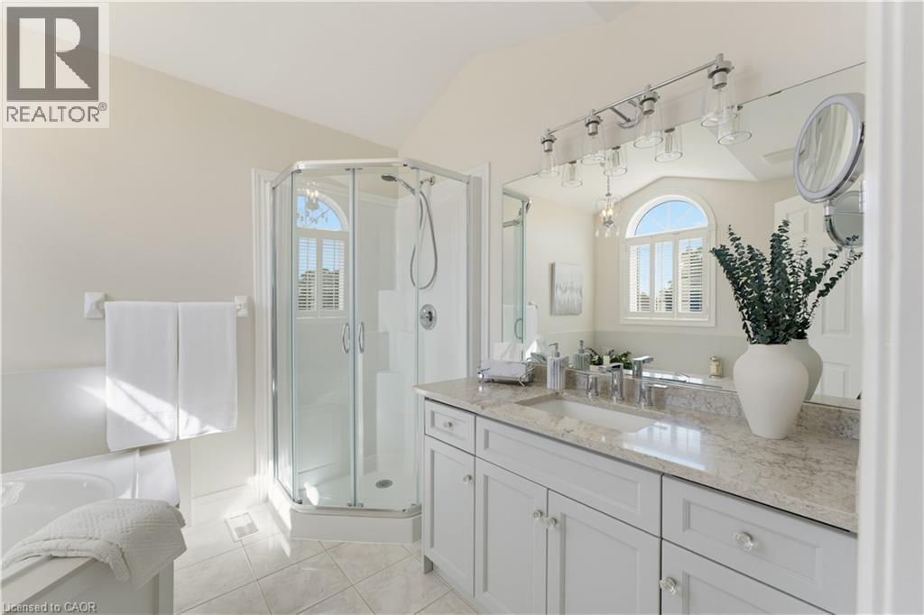 247 Fern Crescent, Waterloo, ON