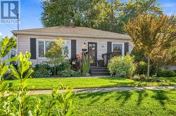 26 BATTERSEA AVENUE St. Catharines (Secord Woods), ON L2P 1L7