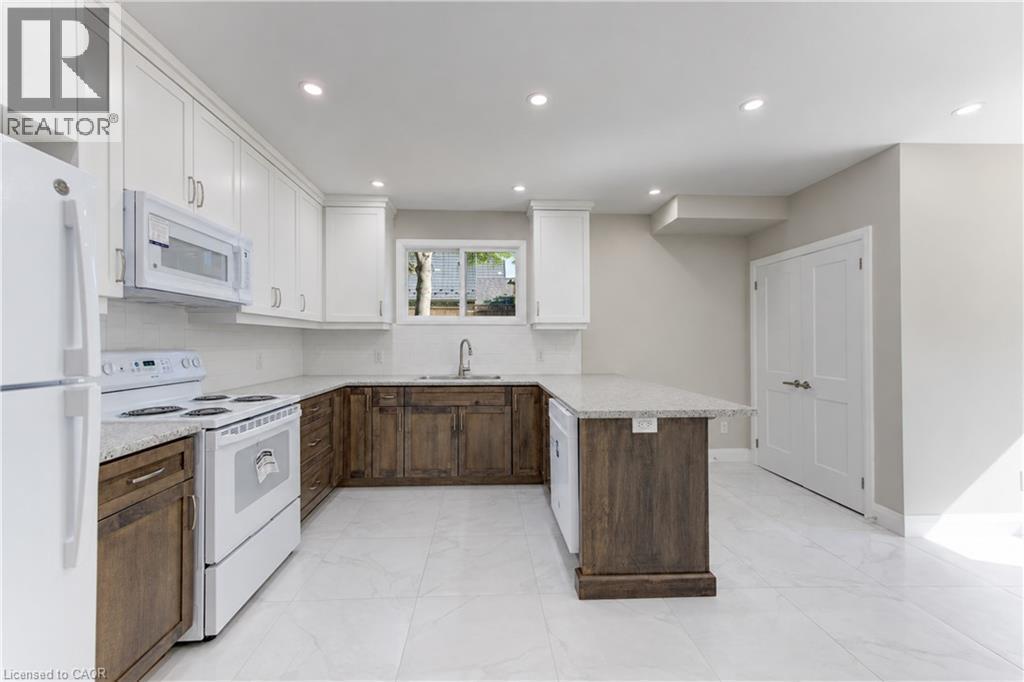 18 Miehm Place, Kitchener, ON
