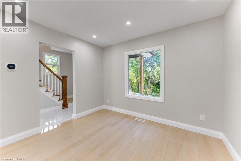 18 Miehm Place, Kitchener, ON