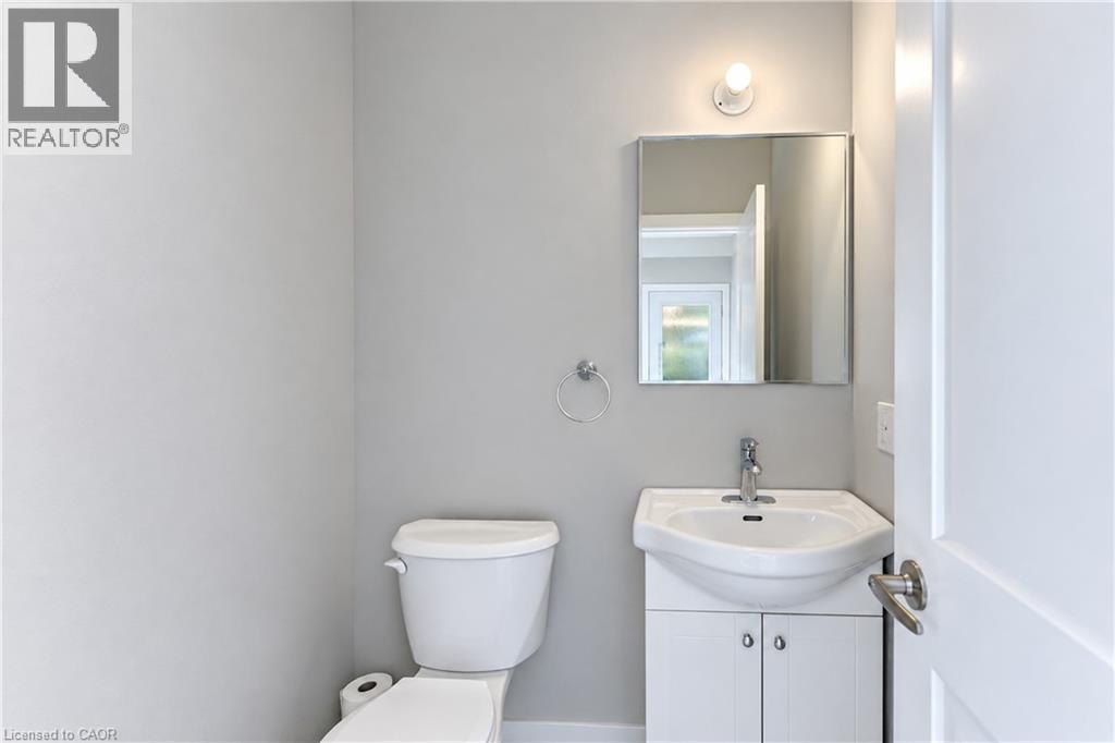 18 Miehm Place, Kitchener, ON
