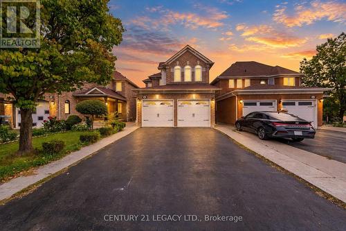 64 NARROW VALLEY CRESCENT  Brampton, ON L6R 2M4