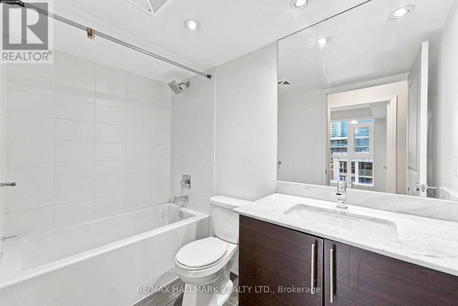 706 - 35 Bastion Street, Toronto, ON