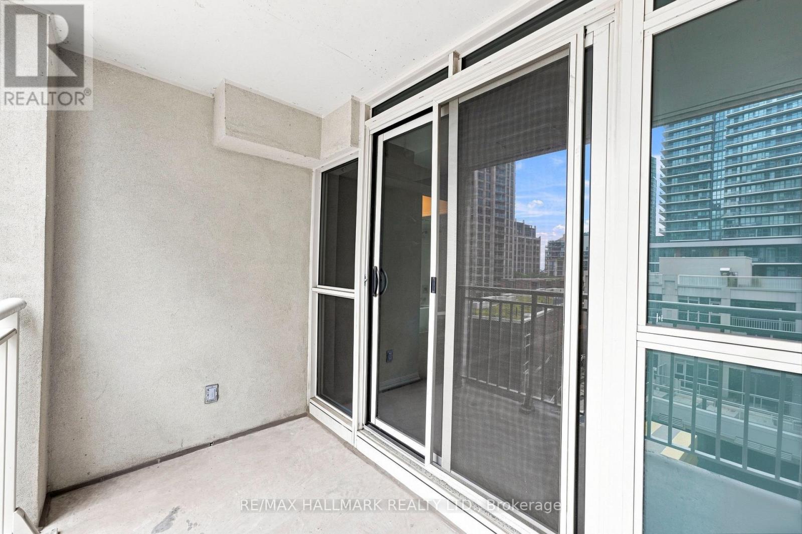 706 - 35 Bastion Street, Toronto, ON