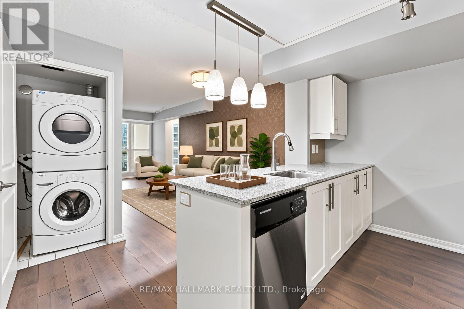 706 - 35 Bastion Street, Toronto, ON