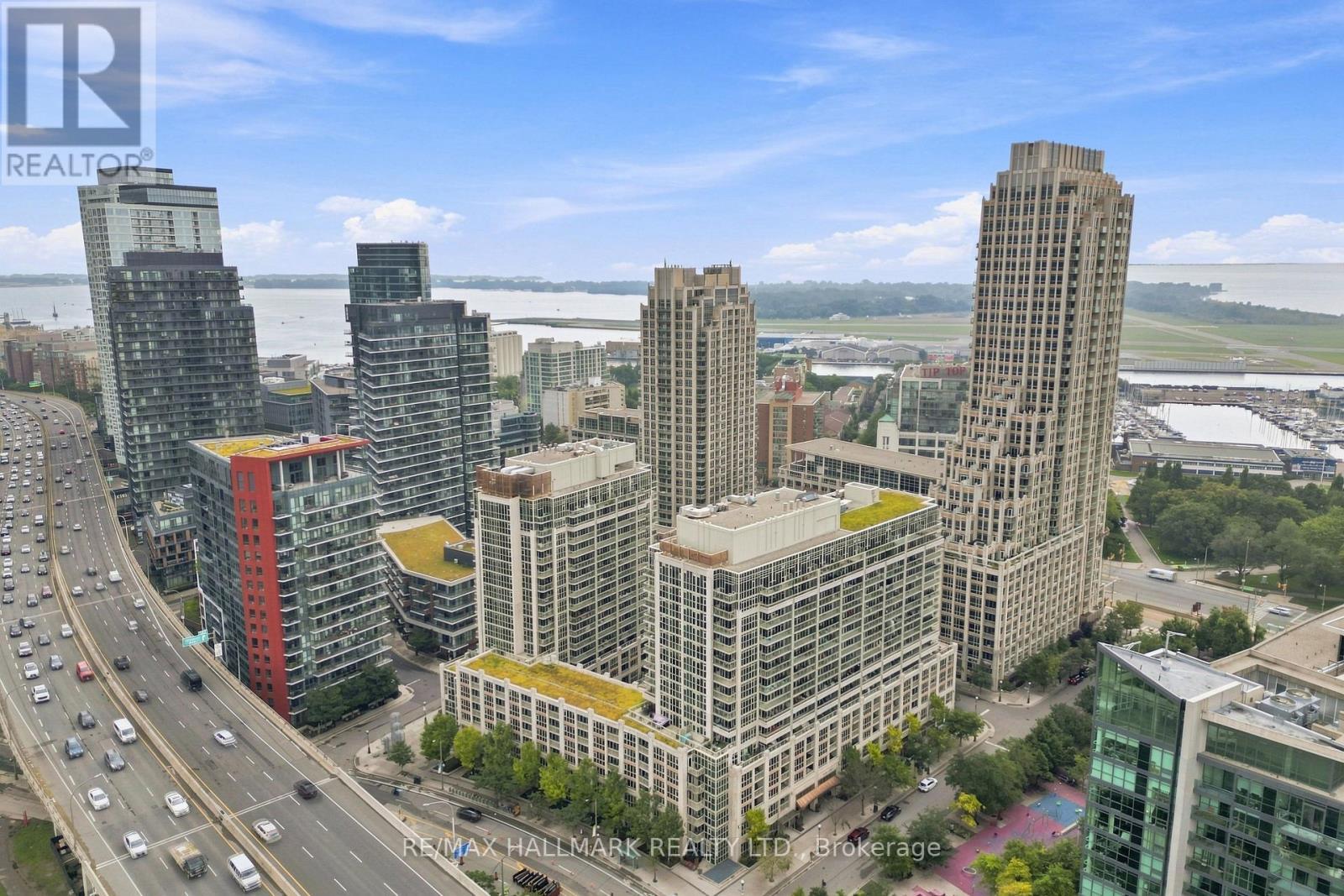 706 - 35 Bastion Street, Toronto, ON