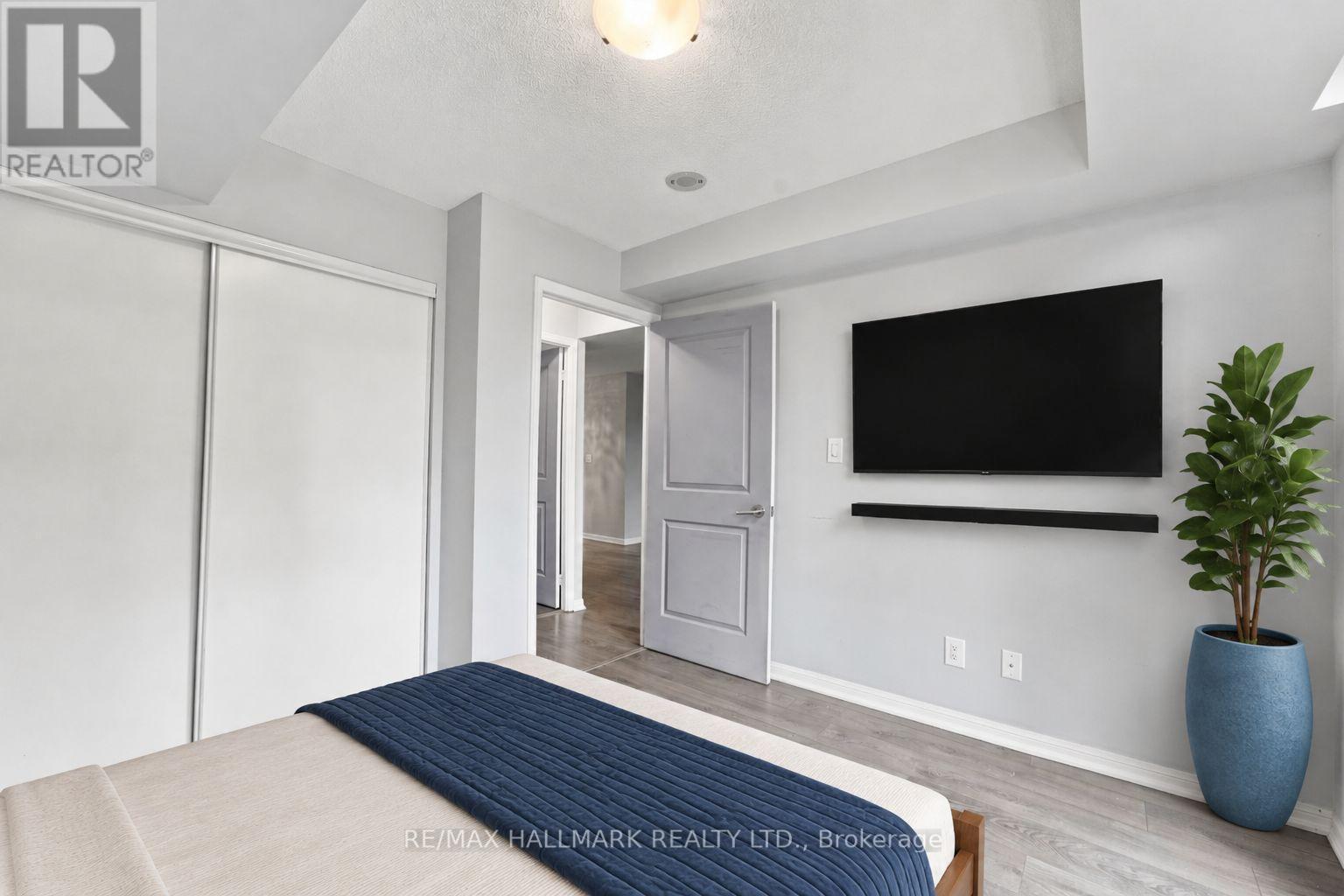 706 - 35 Bastion Street, Toronto, ON