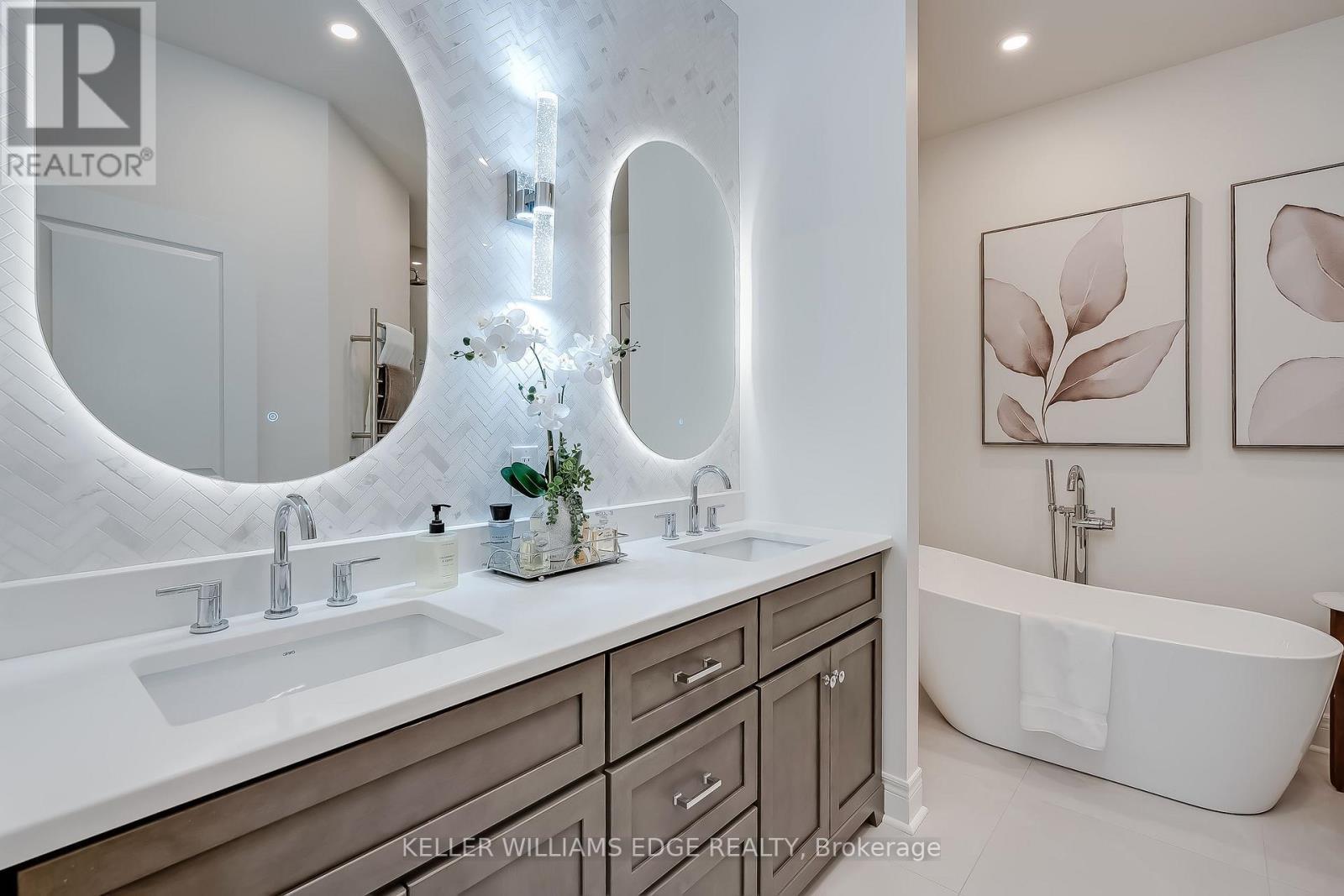4285 Couples Crescent, Burlington, ON