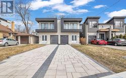 25A PINE AVENUE N Mississauga, ON L5H 2P9