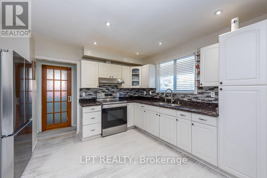 111 Dearbourne Boulevard, Brampton, ON
