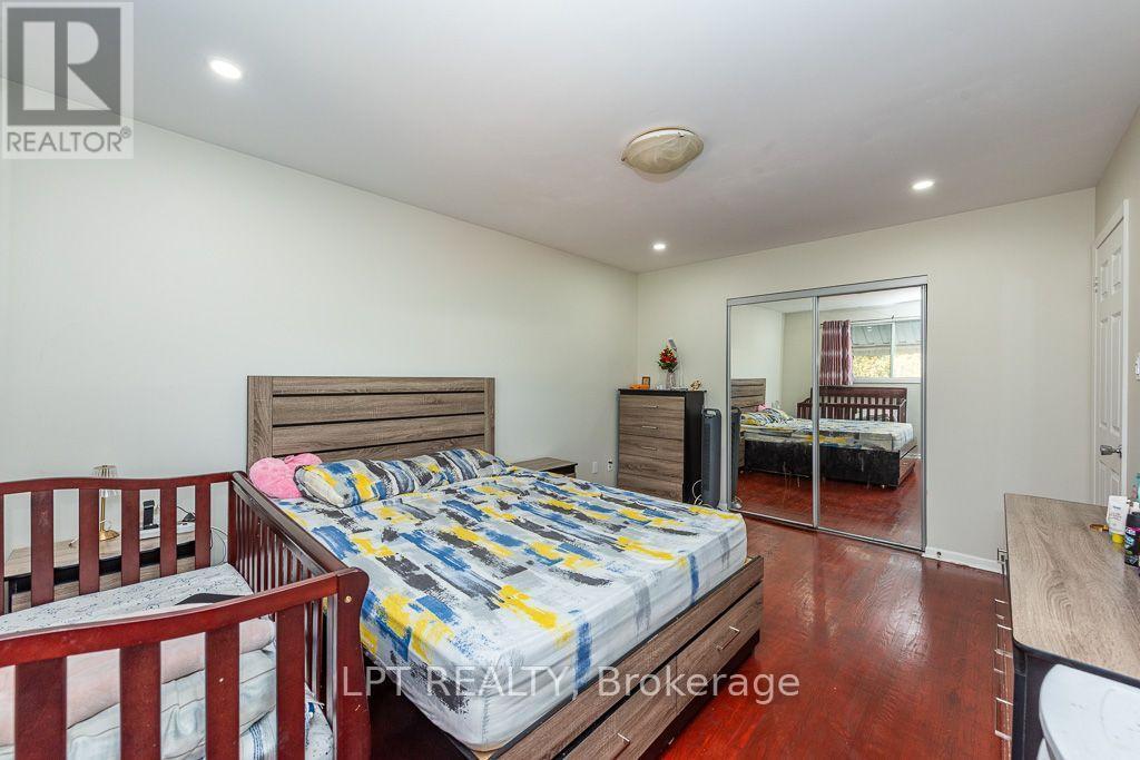 111 Dearbourne Boulevard, Brampton, ON