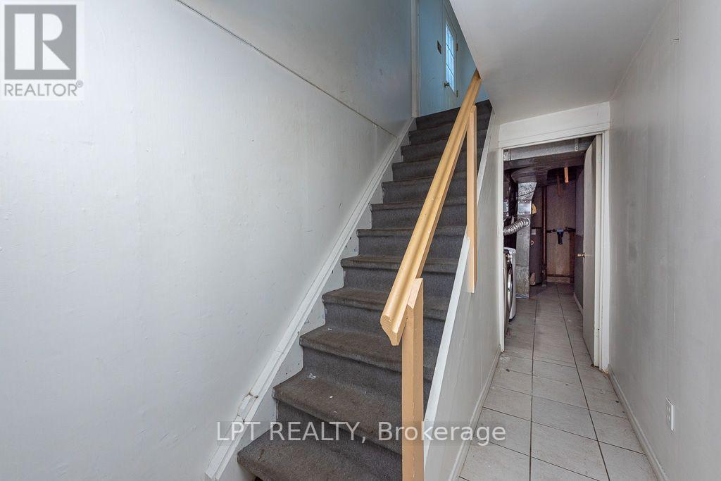 111 Dearbourne Boulevard, Brampton, ON