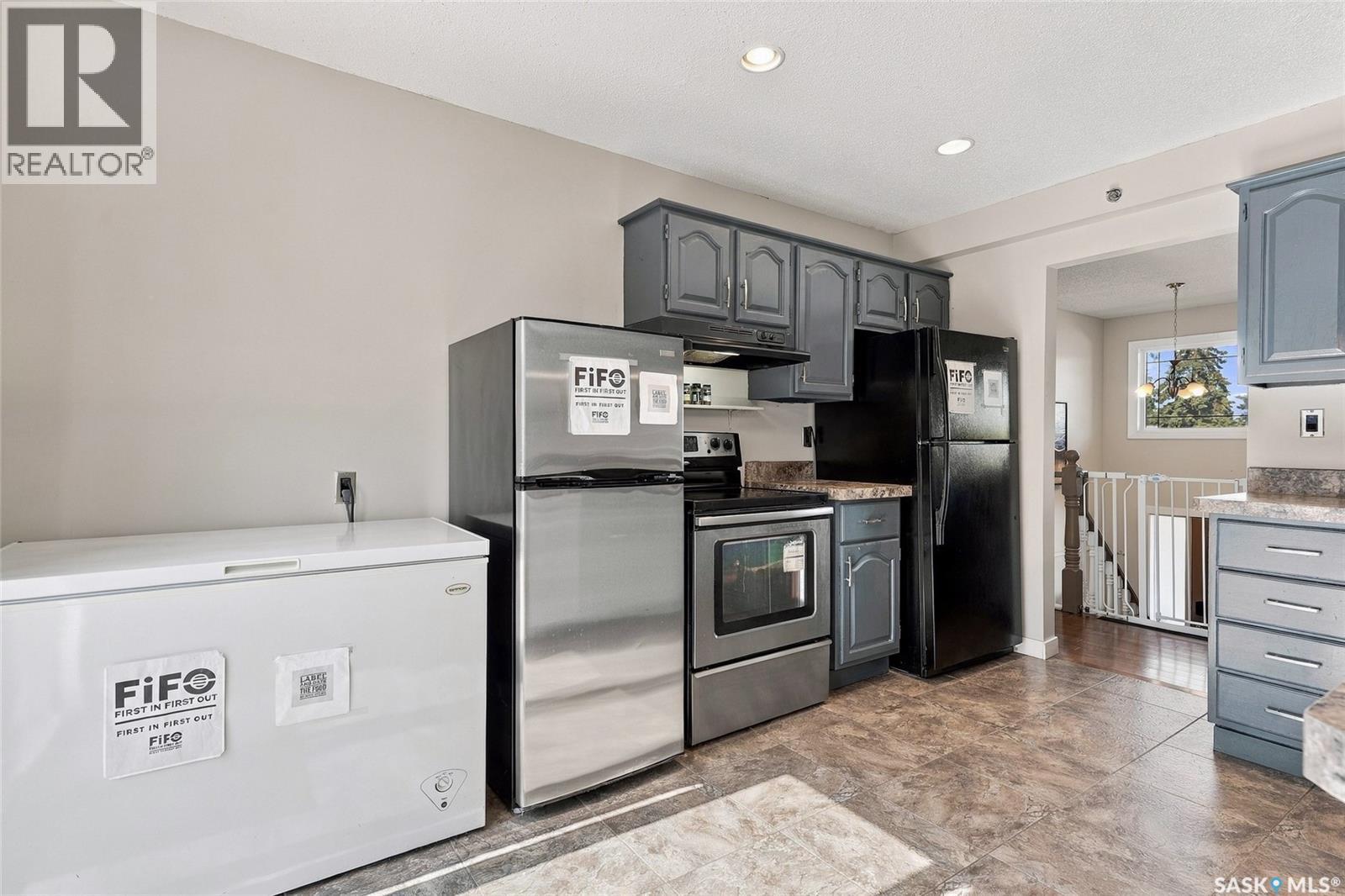 1006 Whitewood Crescent, Saskatoon, SK