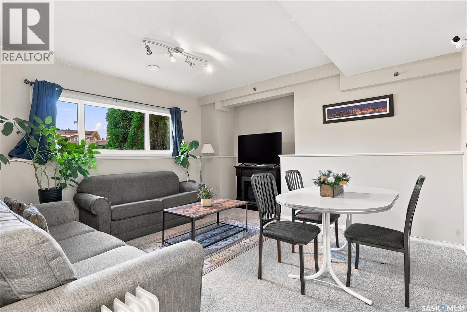 1006 Whitewood Crescent, Saskatoon, SK